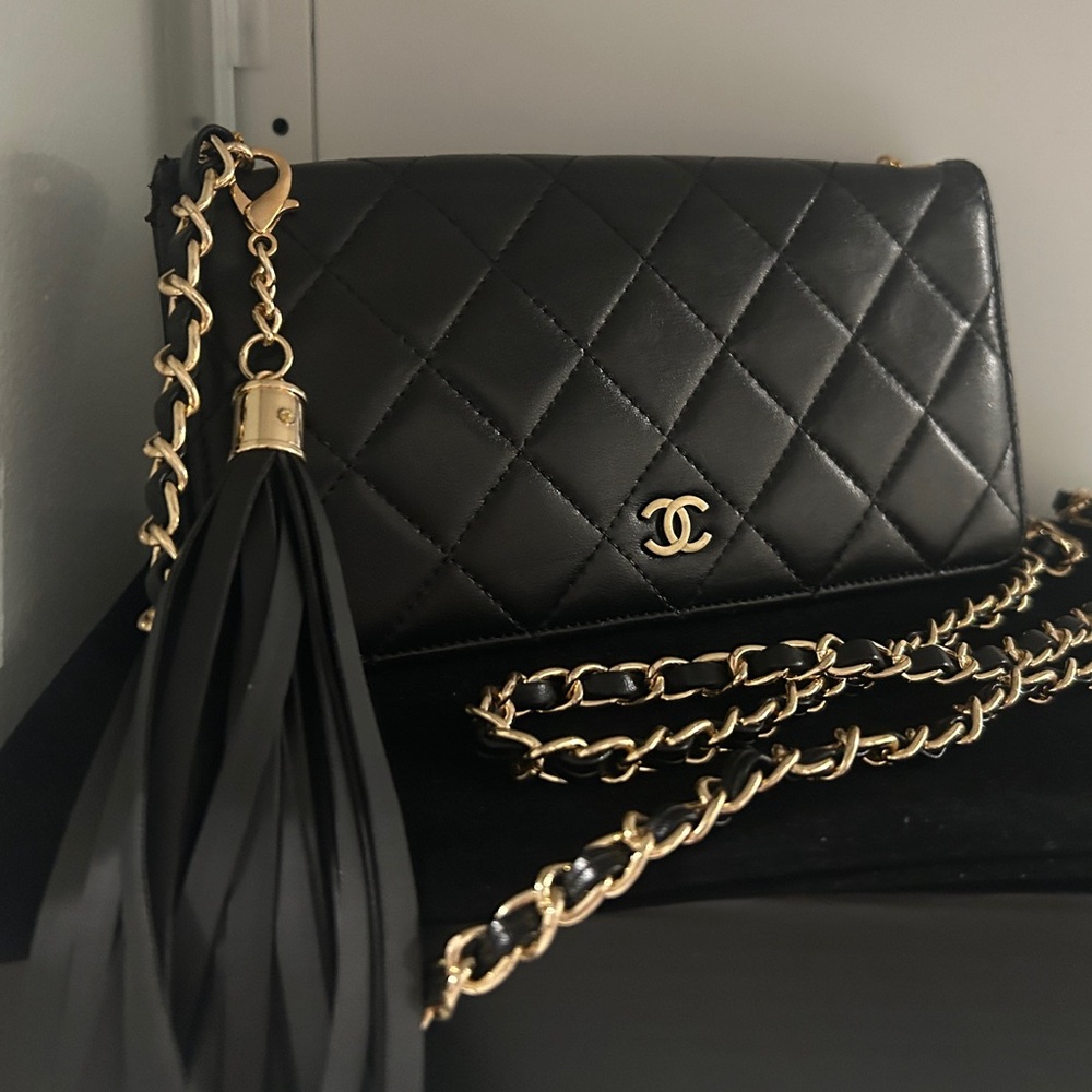 🖤 Chanel Matelassé Quilted Wallet on Chain – Black Lambskin Leather